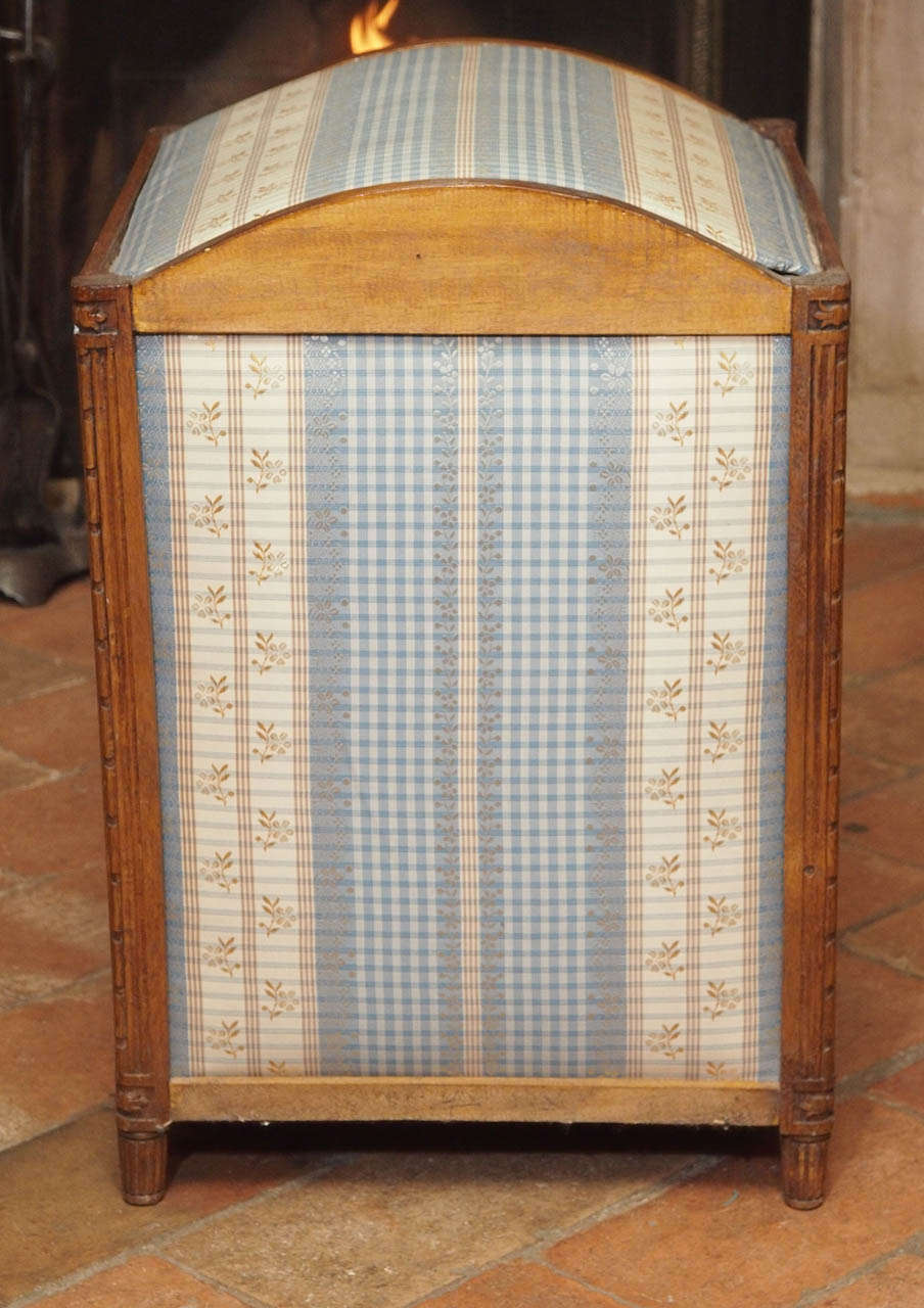 Contemporary A Copy of a Louis XVI Style Marie Antoinette Dog House