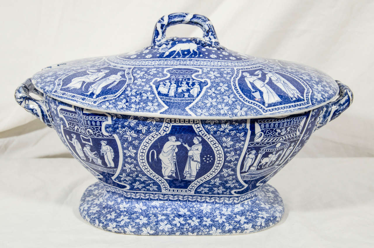 English A Pair of Copeland Spode Blue and White Neoclassical Soup Tureens