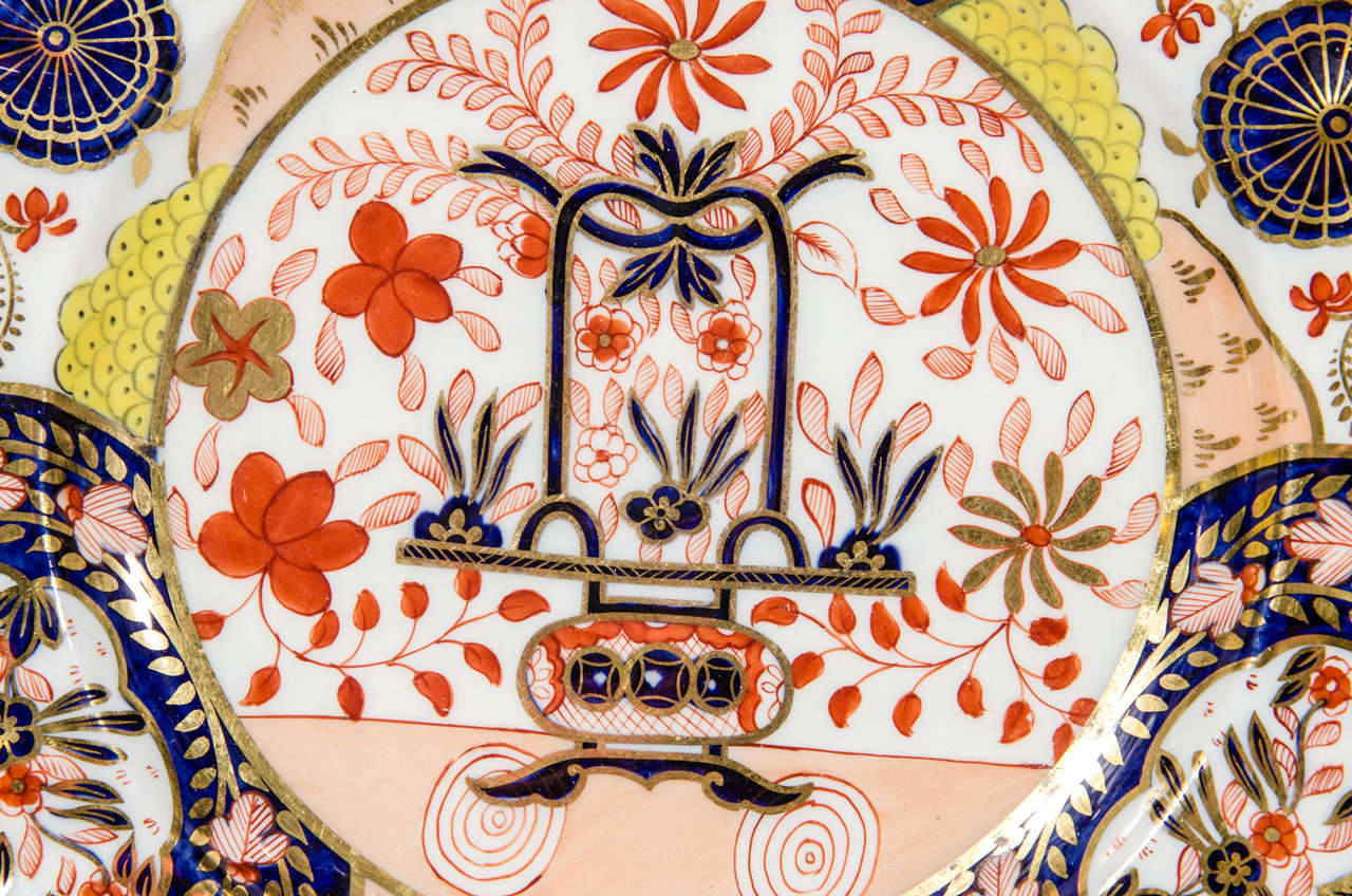 Mid-19th Century Extensive Set of 19th Century English Imari Porcelain Dishes
