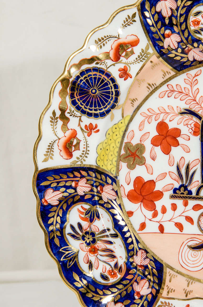 Extensive Set of 19th Century English Imari Porcelain Dishes 1