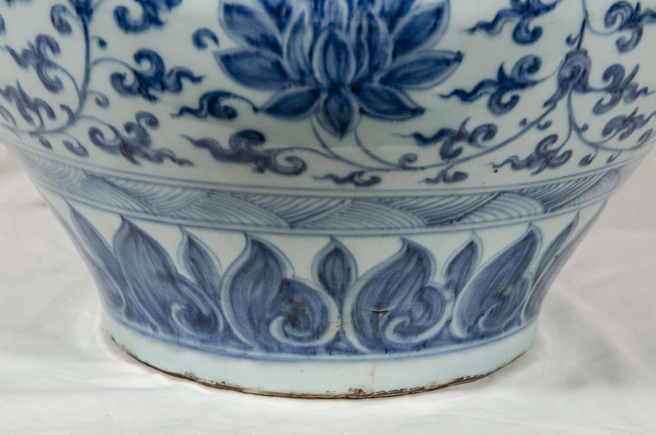 19th Century Antique Chinese Blue and White Wine Jar