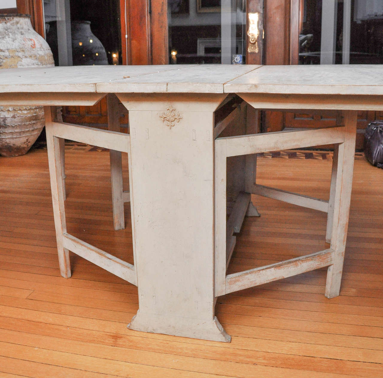 Swedish Gustavian Dining Table For Sale at 1stDibs