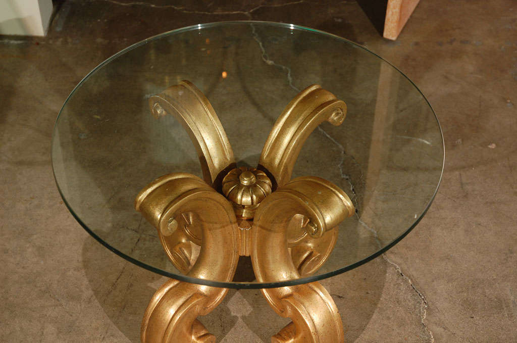 Italian Carved & Gilded Side Table In Excellent Condition For Sale In Los Angeles, CA