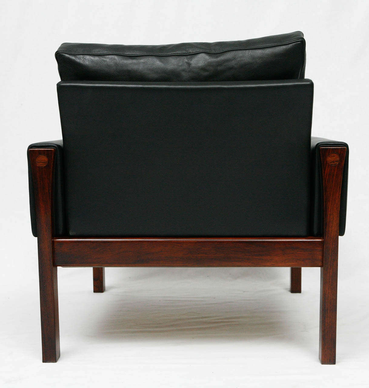 Pair of Hans Wegner AP 62 Lounge Chairs 2