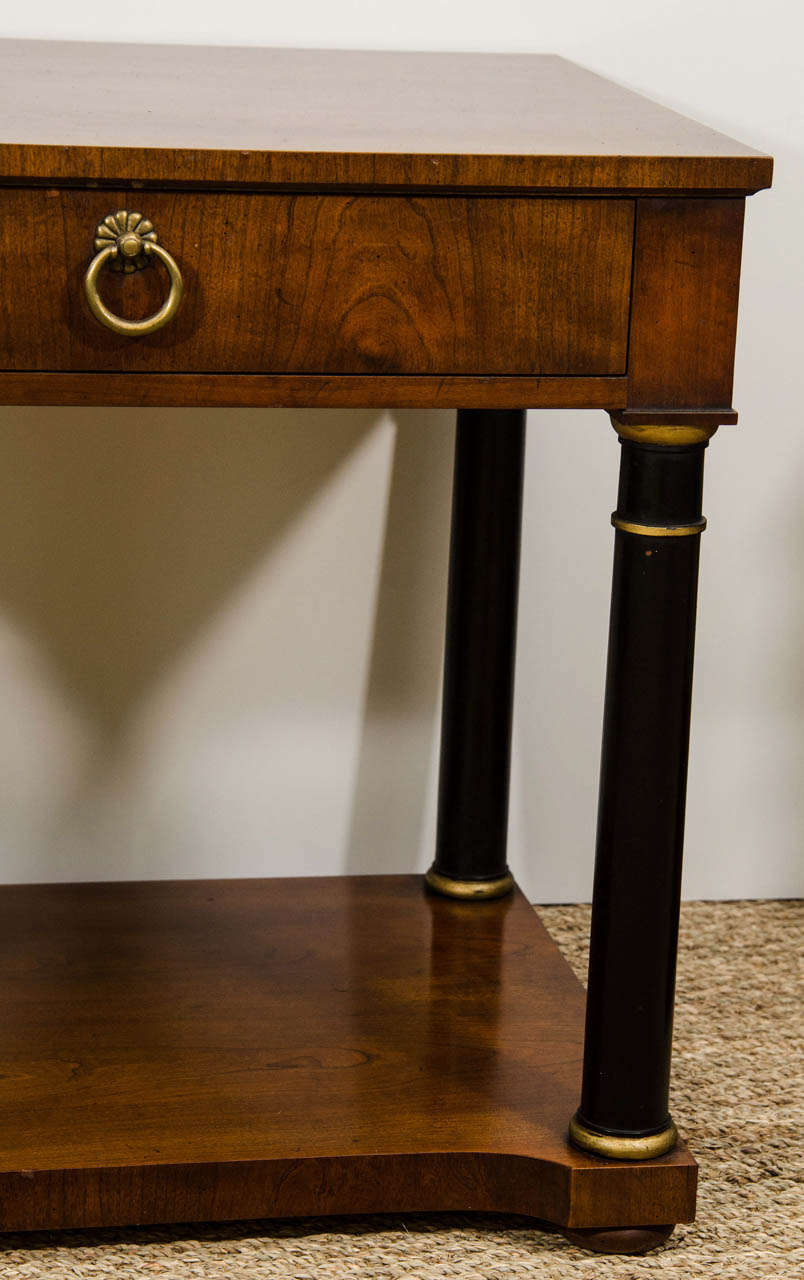A Pair of Vintage Baker Neoclassical Style Side Tables In Good Condition In New York, NY
