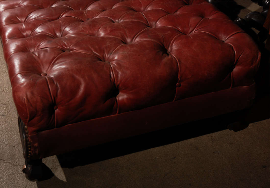 Victorian Red Leather Chaise 2