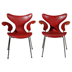 Pair of Seagull Chairs by Arne Jacobsen