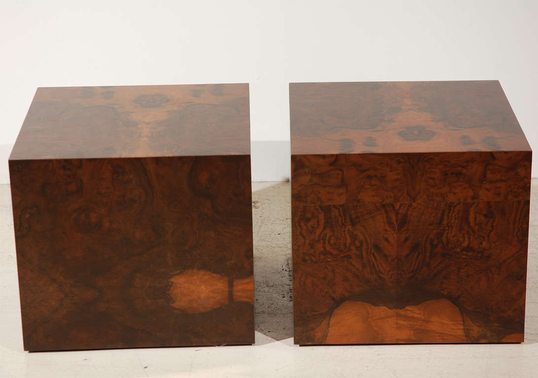 Pair Of Burl Cube Tables By Lawson-Fenning In Excellent Condition In Los Angeles, CA