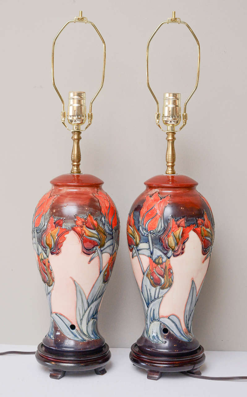 Pair of Moorcroft Tulip Lamps, Circa 1950 For Sale 1
