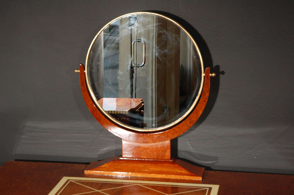 French Vanity with round mirror