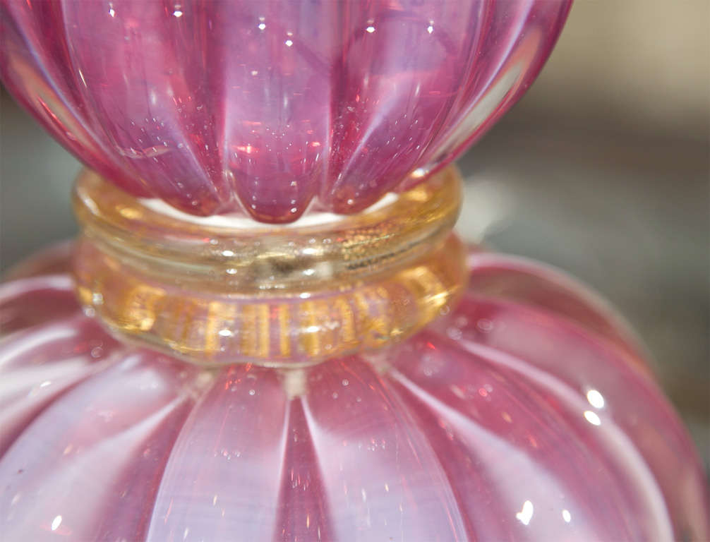 Seguso Murano Lamps Italian Pink Opaline/Venetian For Sale 2