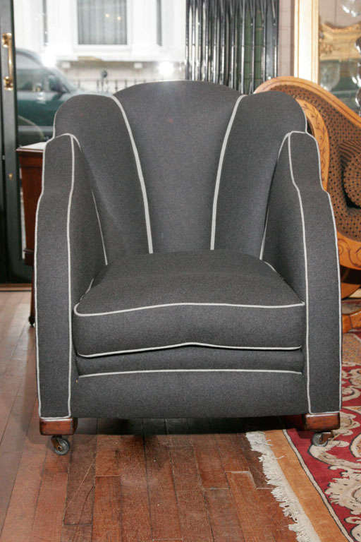 A pair of art deco cloud back armchairs For Sale 2