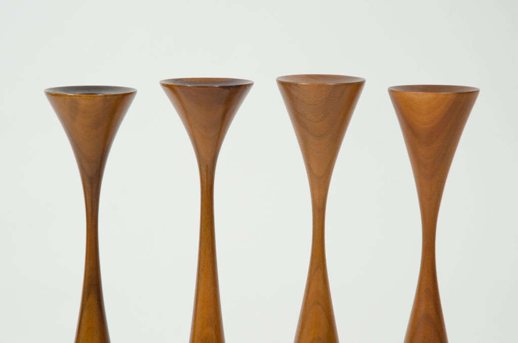 Set of Two Turned Walnut Candlesticks by Rude Osolnik In Excellent Condition In New York, NY