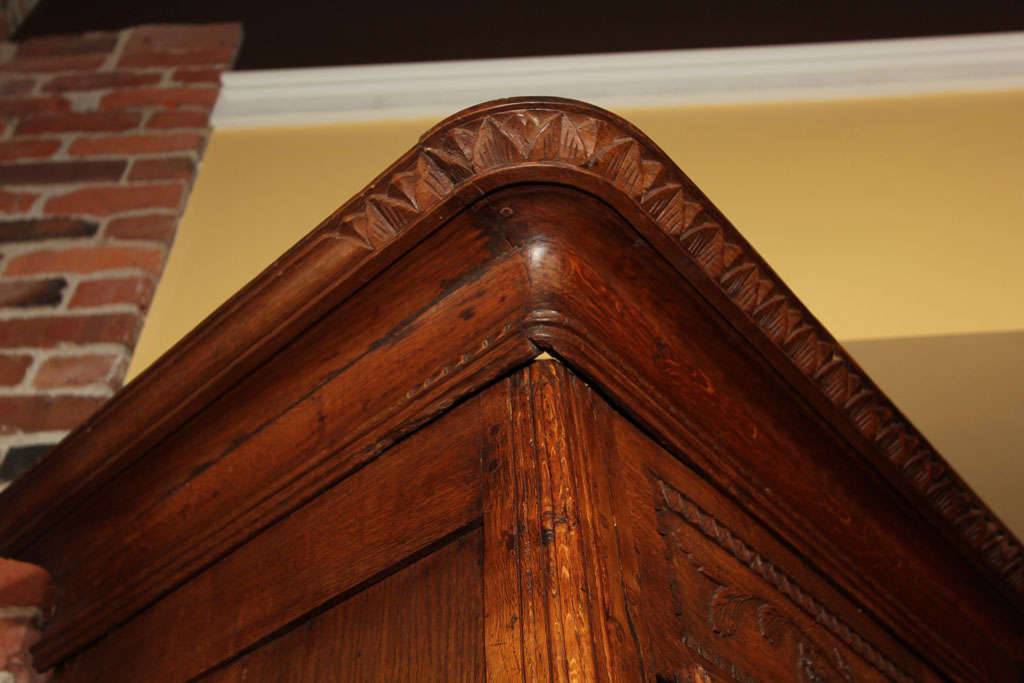 Small French Oak Bonnetiere 3
