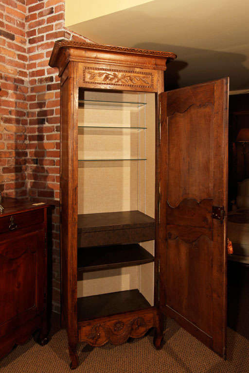 Small French Oak Bonnetiere 4