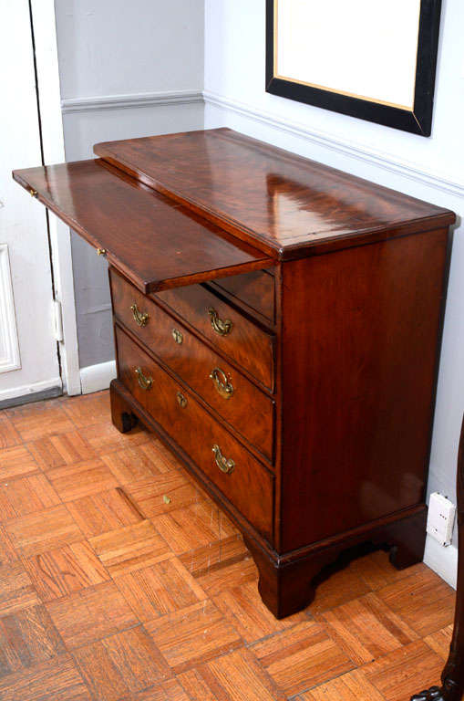 18th Century and Earlier 18th Century Mahogany Chest of Drawers