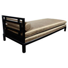 1950's Elegant Day Bed in Dupioni Silk Designed by James Mont