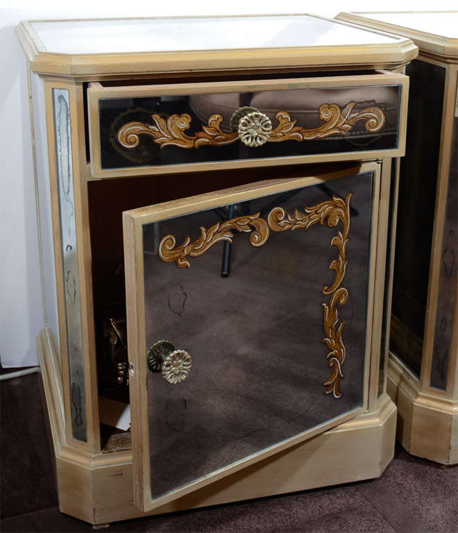 Mid-20th Century Pair of 1940's Hollywood Mirrored End Tables/Night Stands