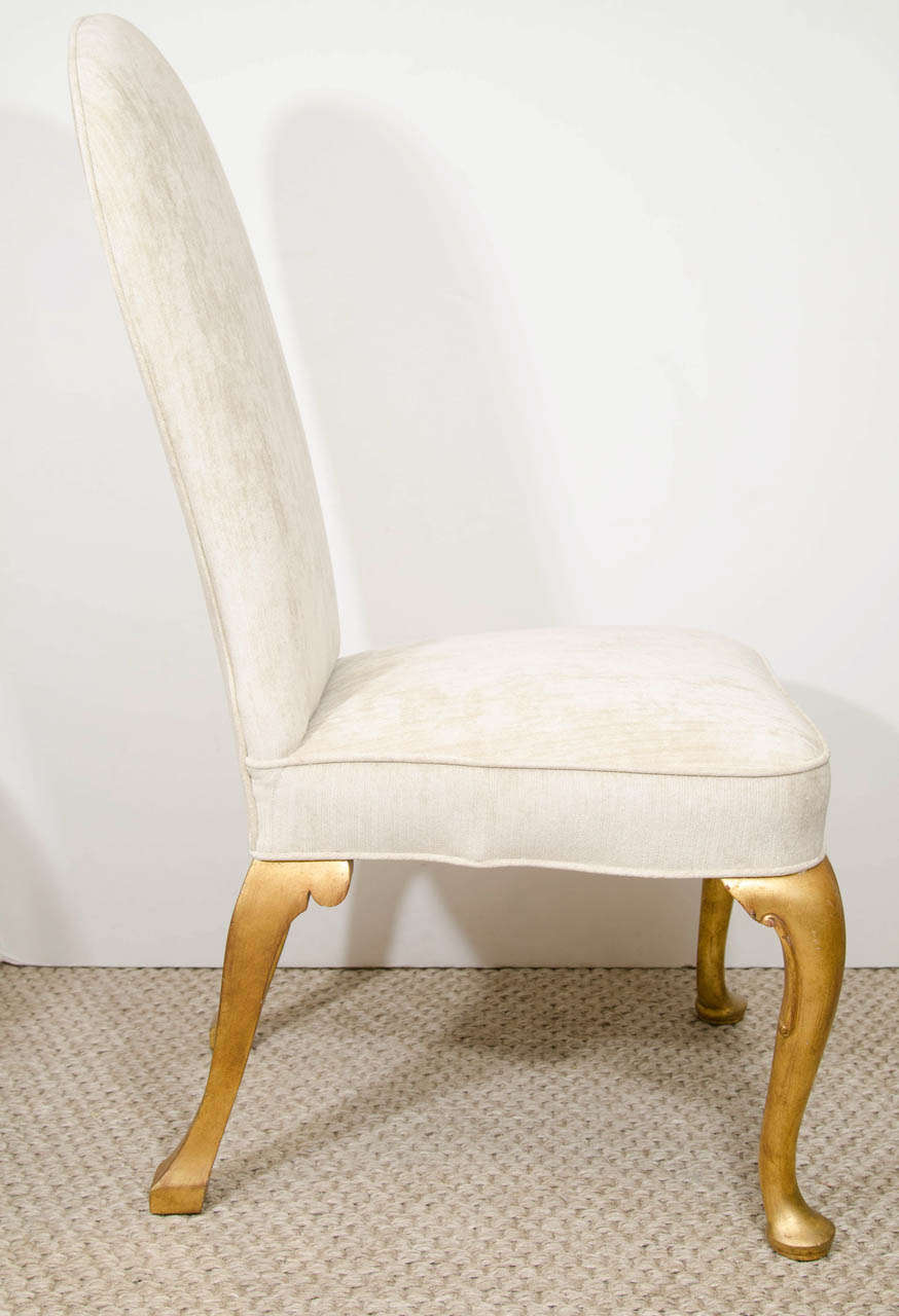 A Set of Four Queen Anne Style Dining Chairs In Excellent Condition In New York, NY
