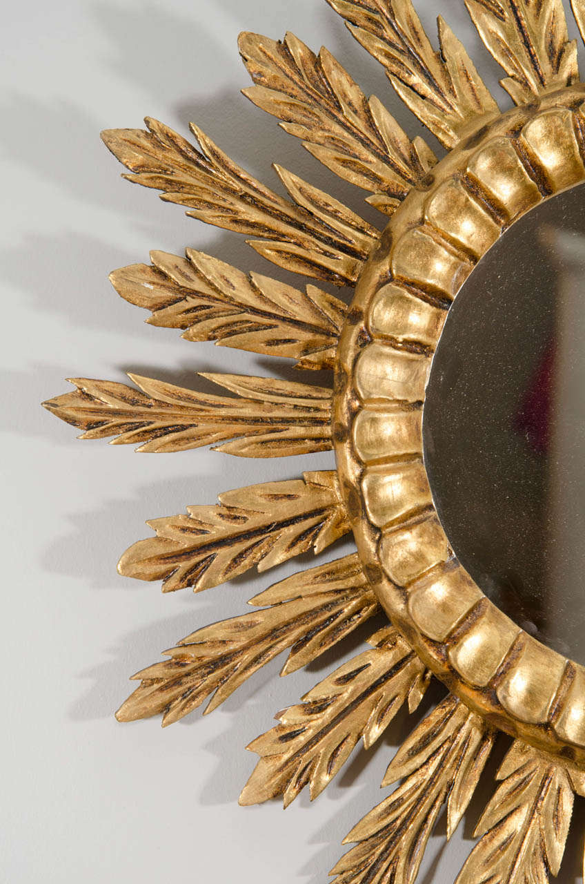 Giltwood Sunburst Mirror In Good Condition In New York, NY
