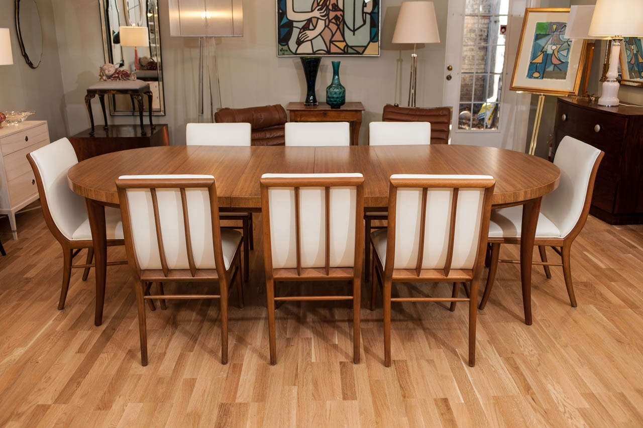 American T.H. Robsjohn-Gibbings Set of 8 Chairs With Dining Table In the Style of the Designer