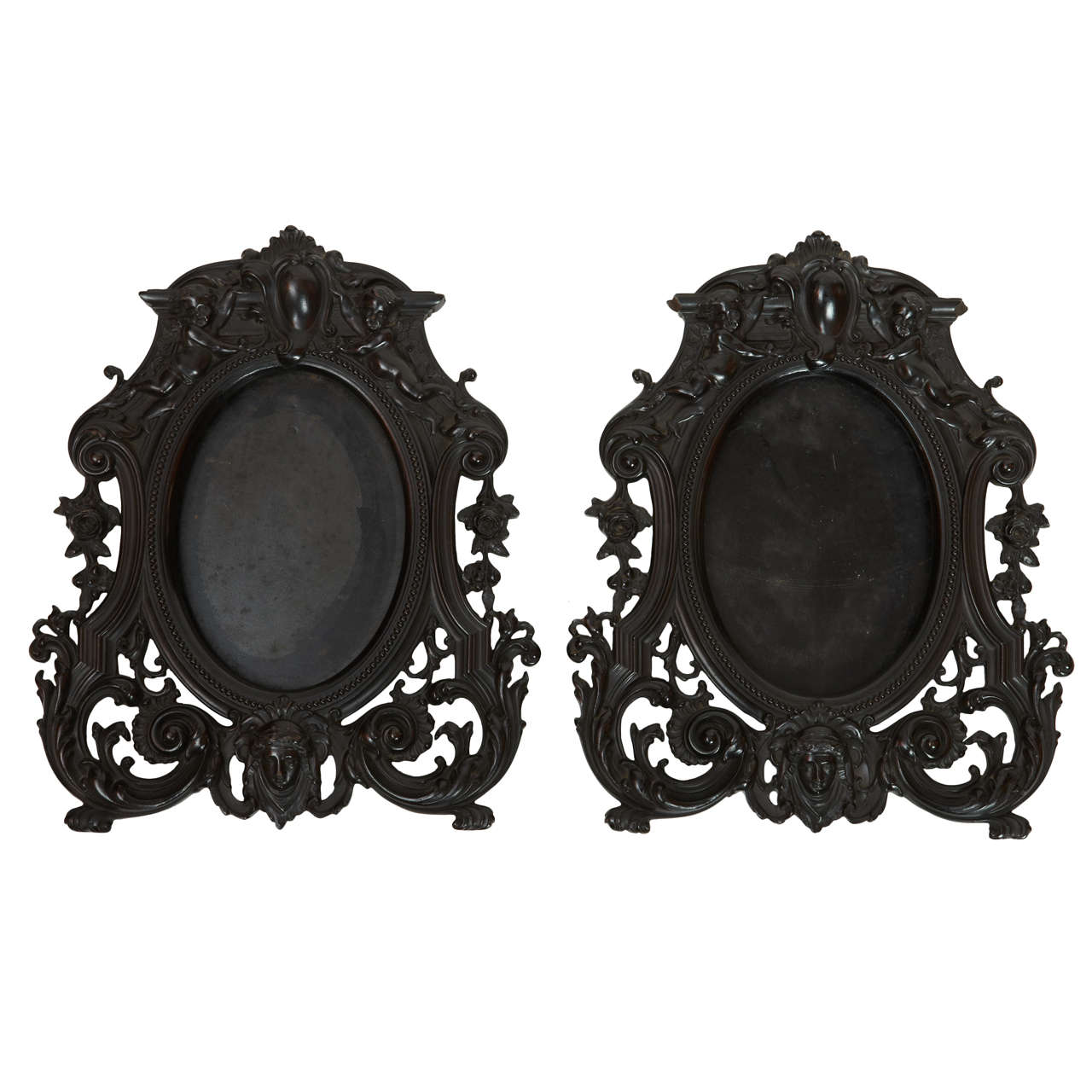 Pair of 19th Century Black Victorian Wooden Picture Frames For Sale
