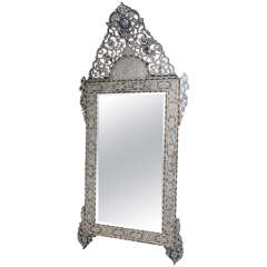 Spectaculair 19th Century Syrian Bone and Inlaid Mother of Pearl Mirror