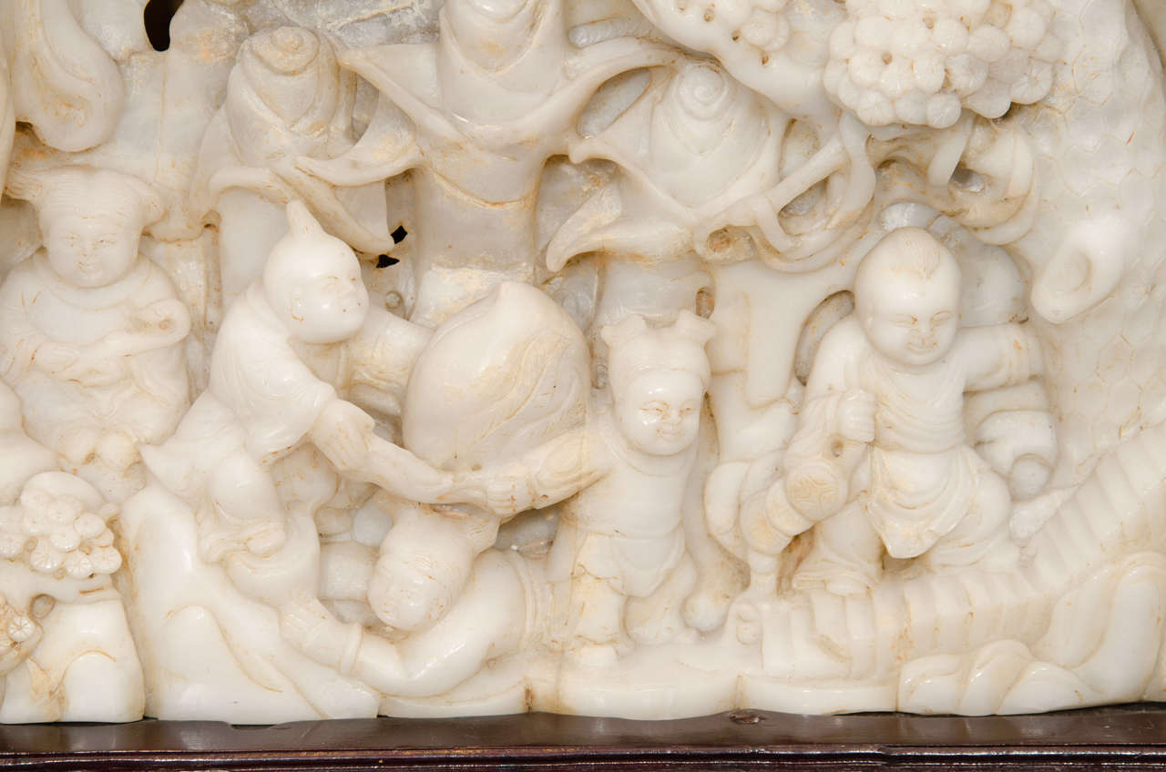 Chinese Carved White Jade Sculpture of Shou In Good Condition In New York, NY