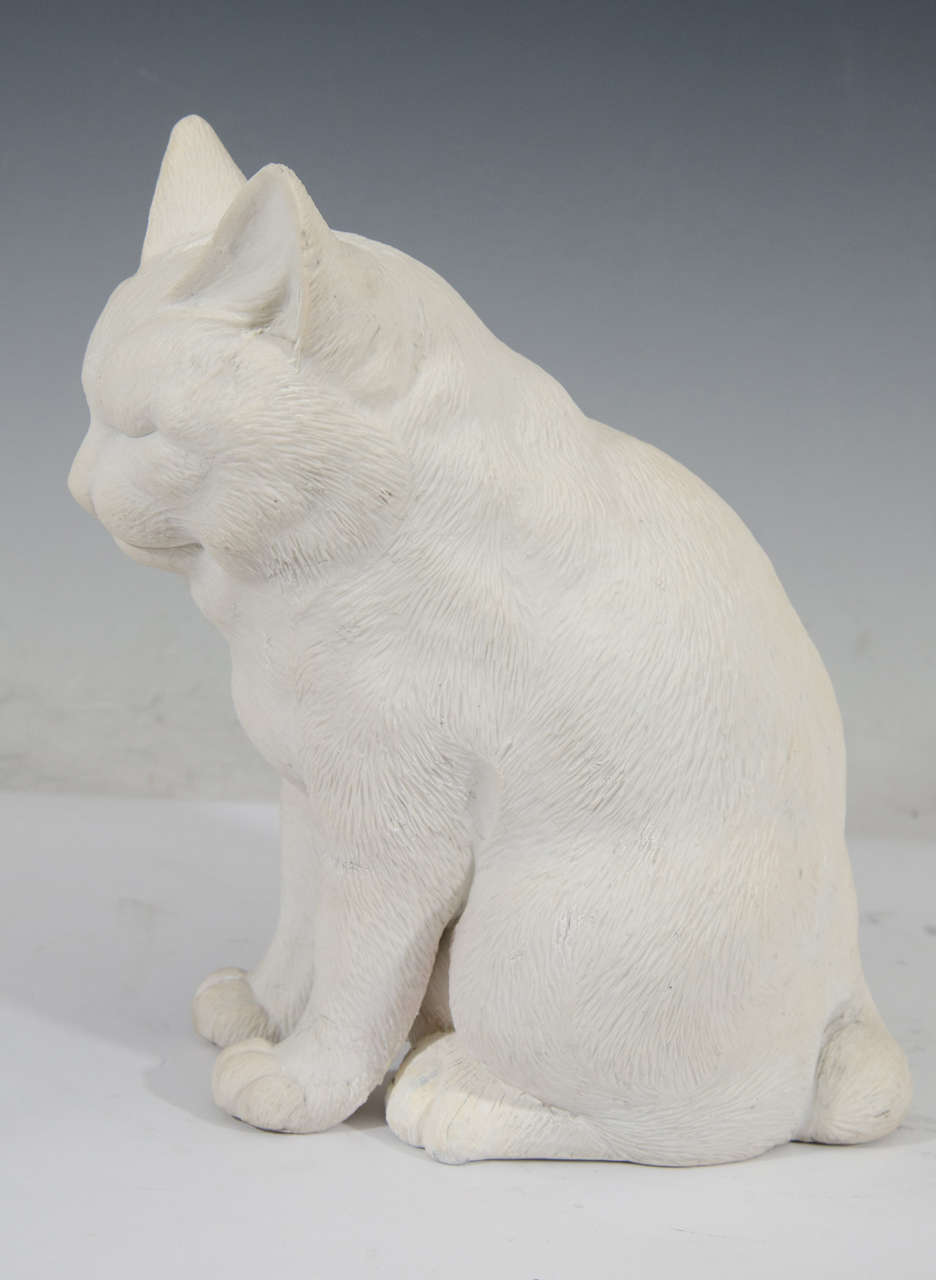 japanese cat sculpture