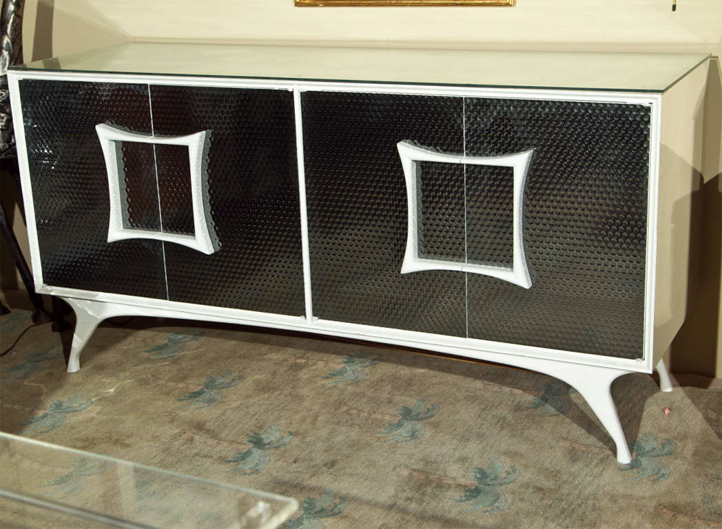 Aluminum  Laminate and Lacquer Buffet