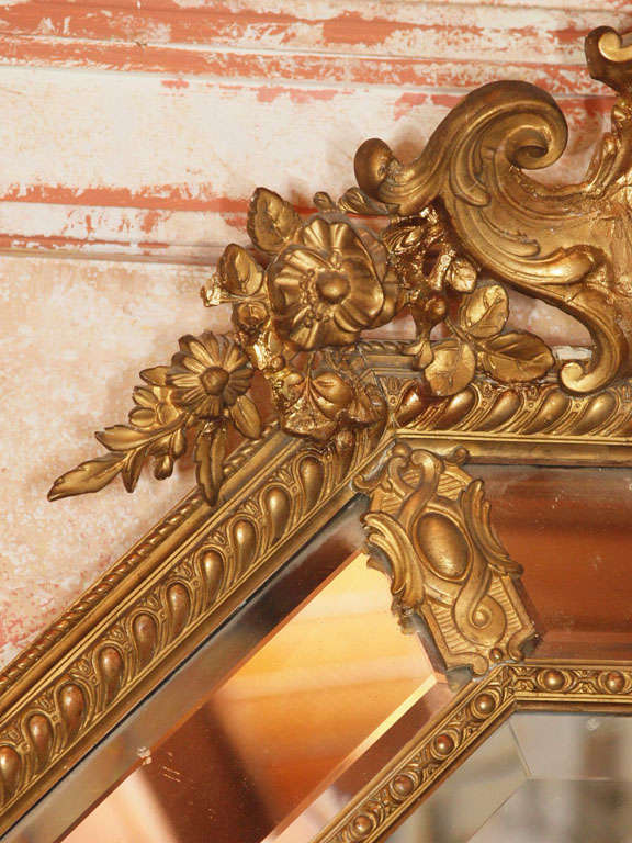 Gold Leaf (L-5503) Fine antique French octagonal gold leaf mirror.
