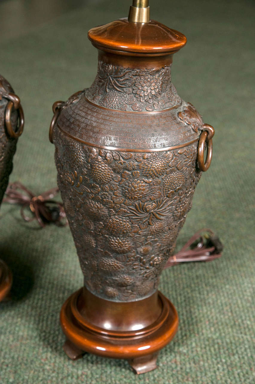 20th Century Pair of Japanese bronze lamps