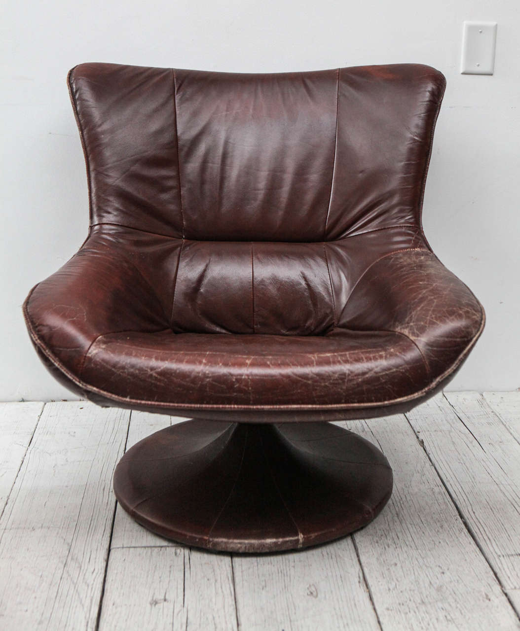 leather den chairs