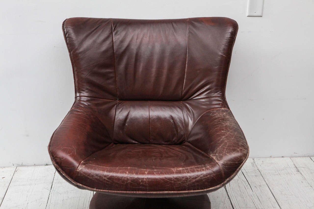 Mid-Century Modern Leather Gerard Van Den Berg Style Swivel Chair