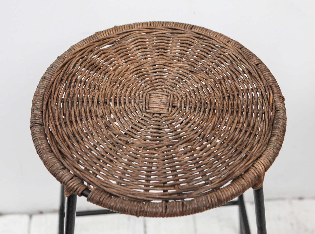 rounded wicker counter stool