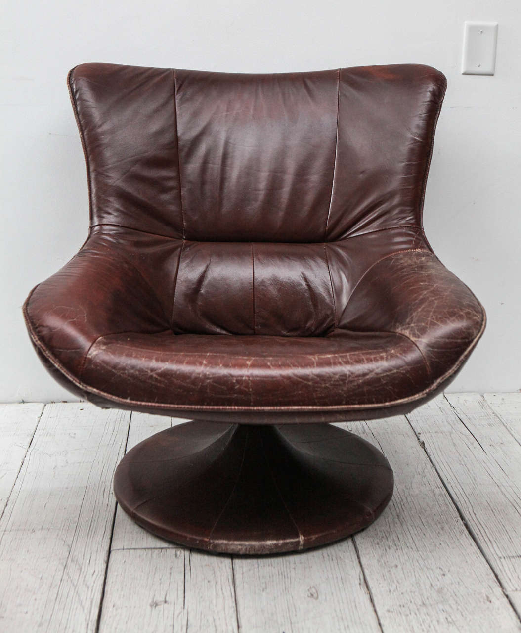 Leather Gerard Van Den Berg Style Swivel Chair at 1stDibs