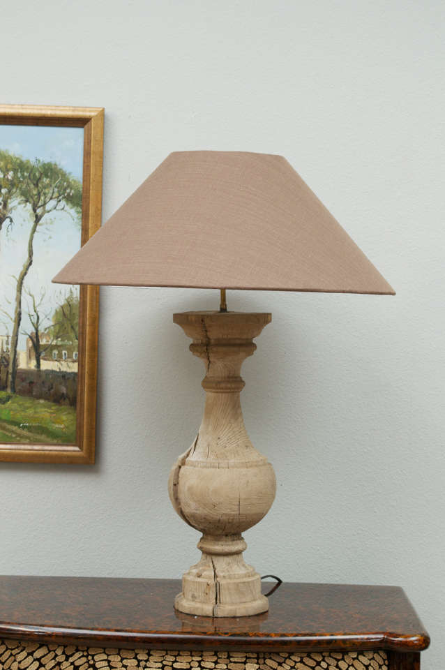 A pair of lamps