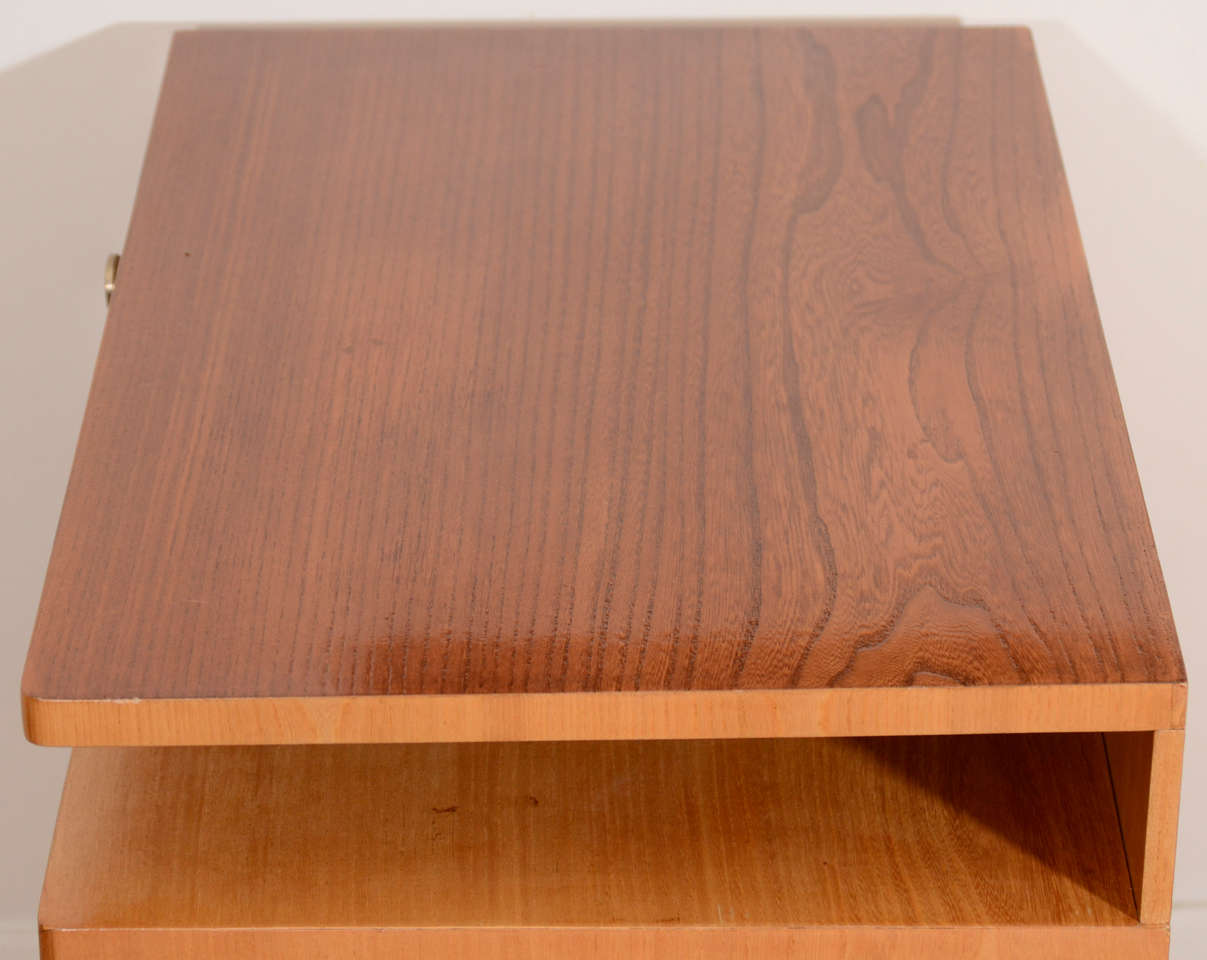A Mid-Century Table 4