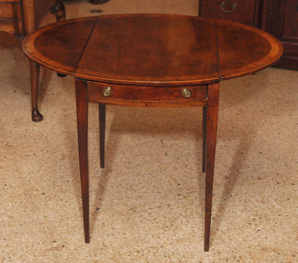 Antique George III Mahogany Pembroke Table  2