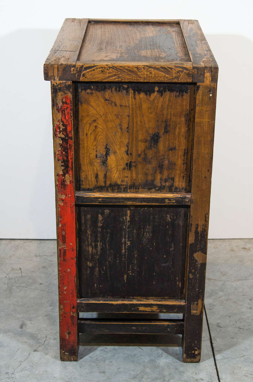 Early 19th Century Lacquer Cabinet 1