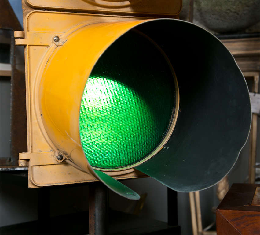 Vintage Traffic Light For Sale at 1stDibs