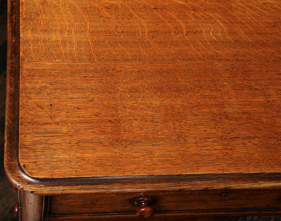 Unusual 19th Century Oak Partners Desk In Good Condition In New York, NY