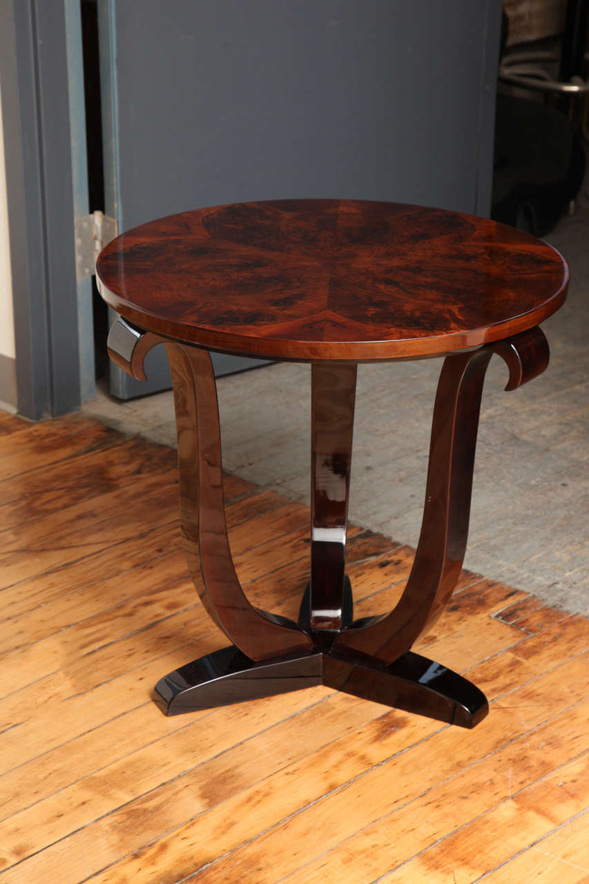 Art Deco "Tulip" Side Table For Sale at 1stDibs