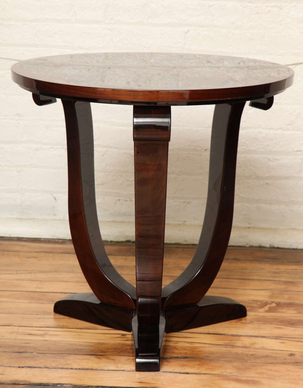 Art Deco "Tulip" Side Table For Sale at 1stDibs