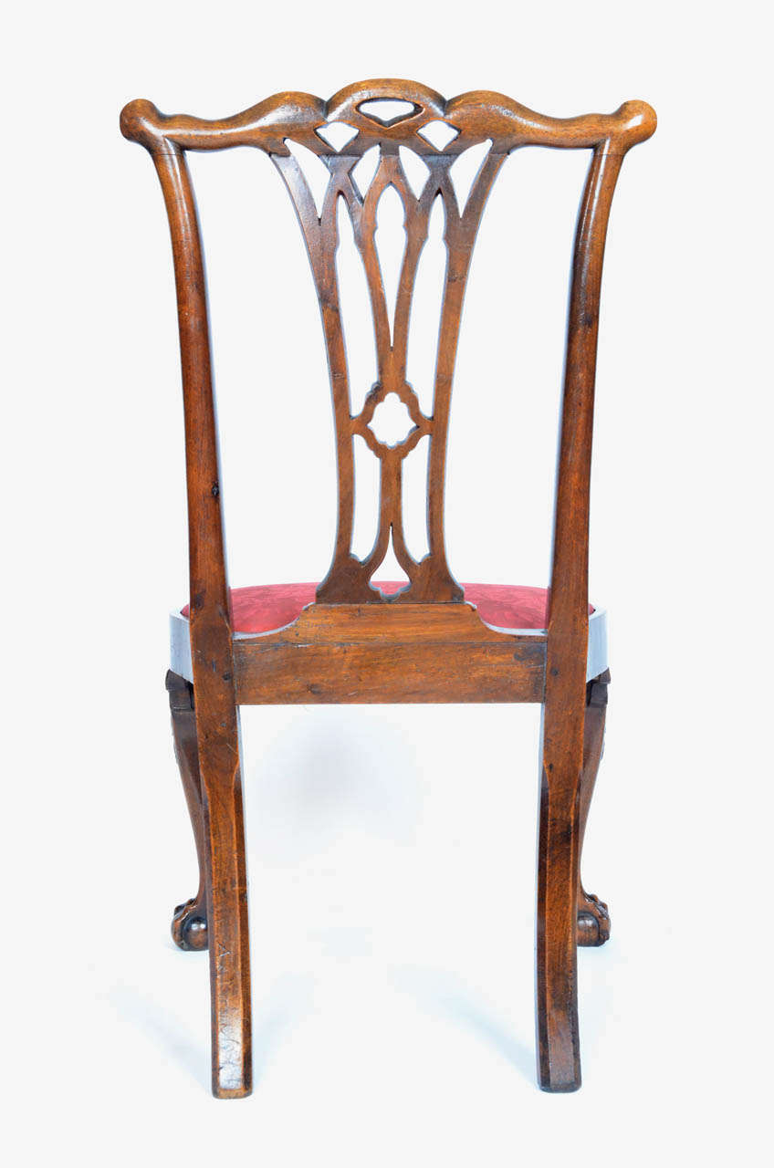 A fine pair of George II period walnut side chairs. For Sale 2