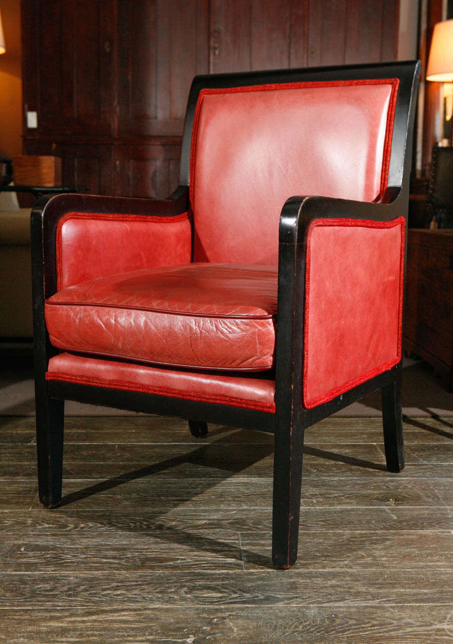 Pair of English Red Leather Chairs, Circa 1880 In Good Condition In Los Angeles, CA