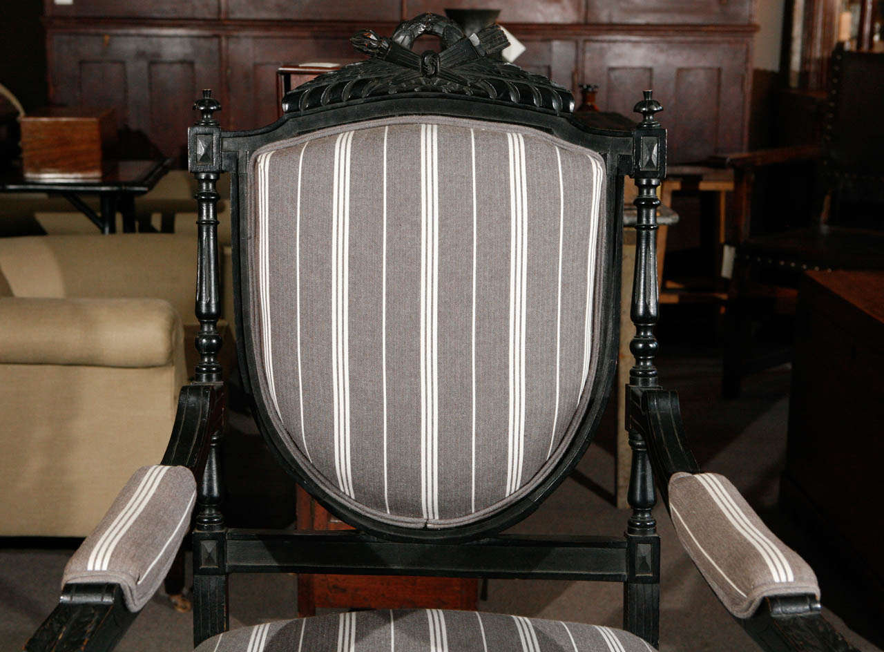 1870s Louis XVI Style Ebonized Fauteuil in Upholstered Linen In Good Condition In Los Angeles, CA