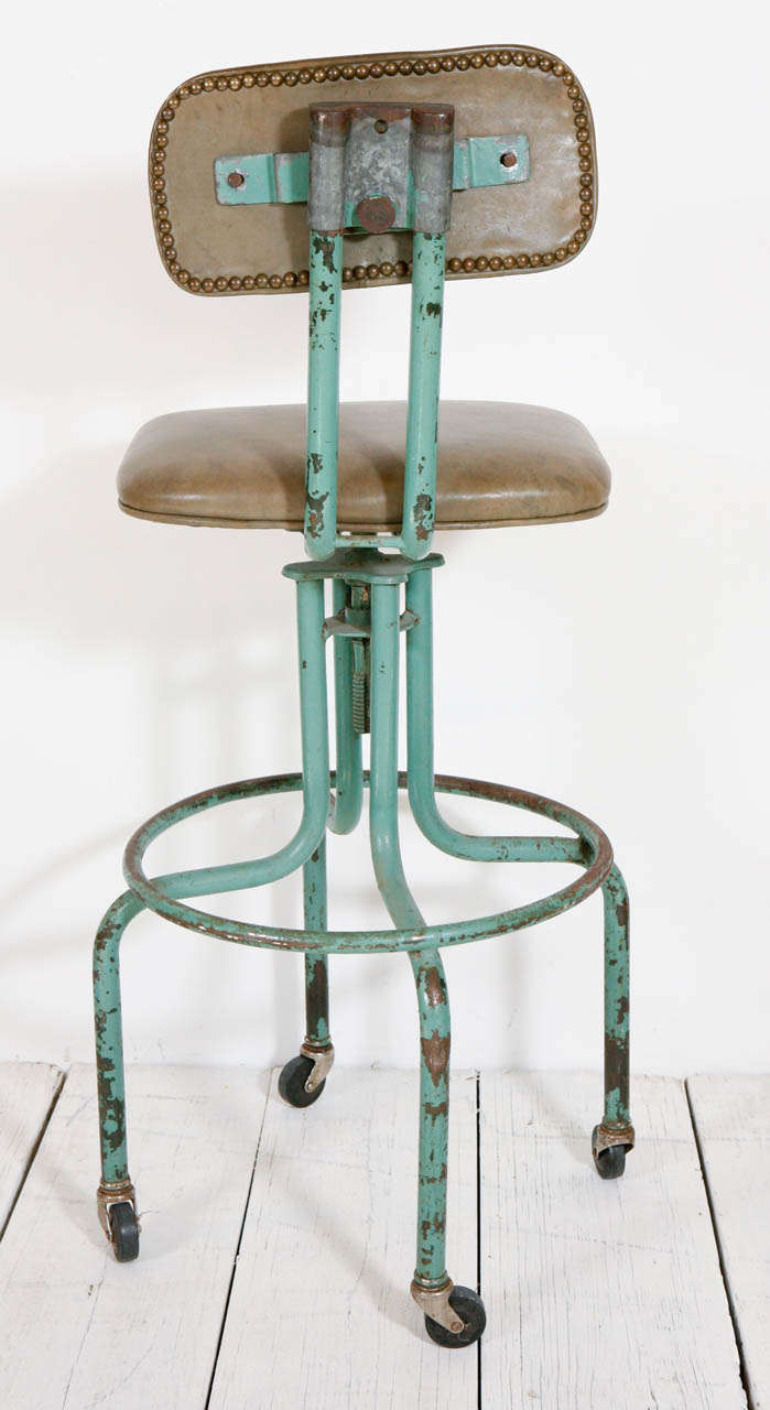 Vintage Green Workshop Stool with Nailhead Leather Seat and Wheels In Good Condition In Los Angeles, CA
