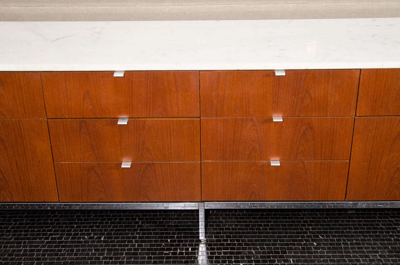 Florence Knoll Teak and Marble Credenza In Good Condition In New York, NY