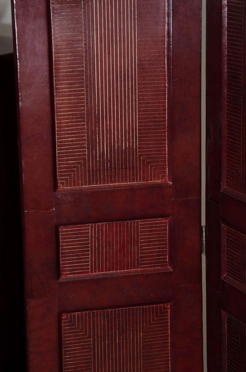 A Mid Century Pair of Leather Folding Screens In Good Condition In New York, NY